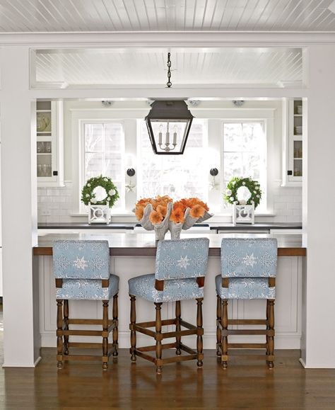 Coastal Kitchen, Cottage Design, Cool Ideas, Kitchen Redo, Cottage Kitchen, Beautiful Kitchens, The Bar, Kitchen Room, White Kitchen