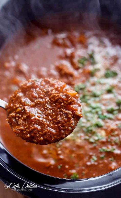 Easy to make rich and rustic Slow Cooker Bolognese Sauce, packed with so much flavour to coat your pasta (or vegetables) of choice! | https://cafedelites.com Slow Cooker Ideas, Slow Cooker Bolognese Sauce, Slow Cooker Spaghetti Sauce, Zucchini Zoodles, Comfort Food Meals, Slow Cooker Bolognese, Spaghetti Bolognese Recipe, Slow Cooker Spaghetti, Zucchini Spaghetti