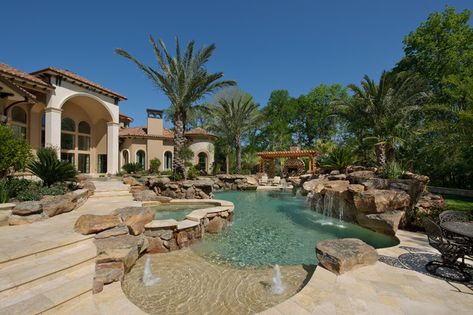 16 Stunning Mediterranean Swimming Pool Designs To Beautify Your Yard Hacienda Style Pool, Mediterranean Backyard Ideas Pools, Tuscan Pool Backyards, Mediterranean Pool Area, Mediterranean Pool Ideas, Mediterranean Backyard Pool, Mediterranean Pools, Hacienda Pool, Spanish Style Pool