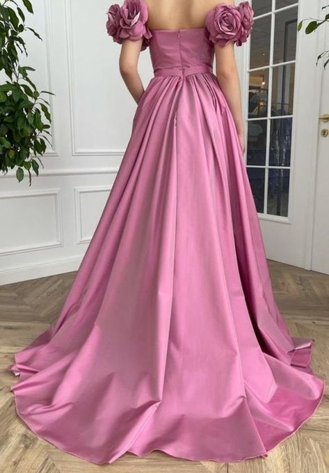 Dsmp Outfits, Wedding Vegas, Gorgeous Wedding Dress Princesses, Elegant Silk Dresses, Rose Gown, Eternal Rose, Princess Bridal Gown, Dresses Fancy, African Dresses For Kids