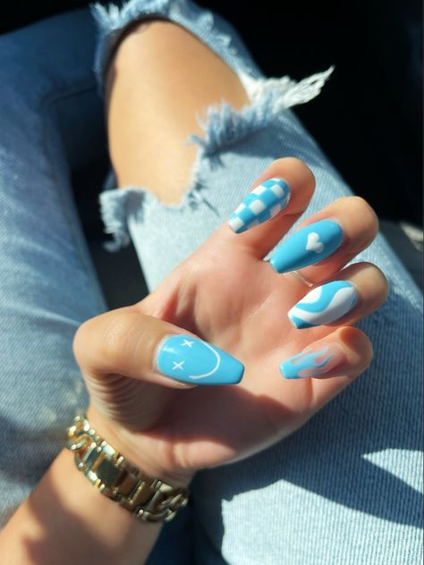 Coffin Back To School Nails, Blue Nail Designs Smiley Face, Blue White Gel Nails, Light Blue Smiley Face Nails, Blue Nails Coffin Medium, Nails Acrylic Back To School 2023, Blue Acrylic Nails Ballerina, Baby Blue Acrylic Nails Designs Ideas, Nails Ballerina Design