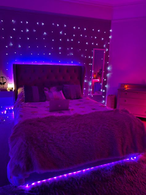 Led Light Bedroom Aesthetic, Bedroom Aesthetic Led Lights, Light Bedroom Aesthetic, Led Light Ideas, Led Lights Aesthetic, Aesthetic Led Lights, Led Lights Bedroom Aesthetic, Led Light Bedroom, Led Lighting Bedroom