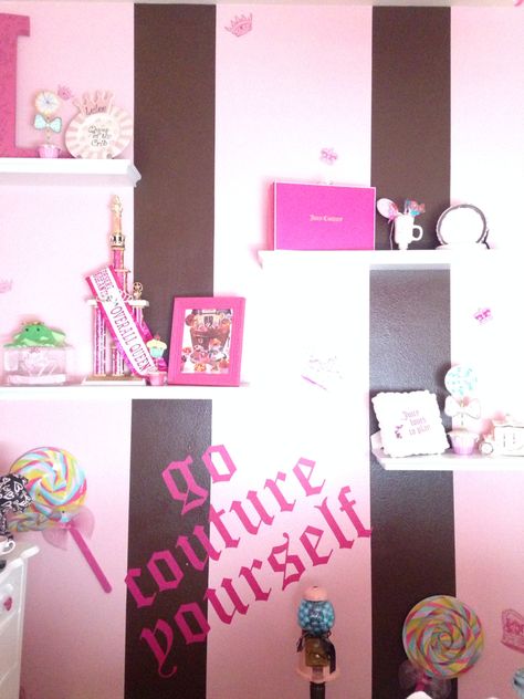 I'm so happy with my Lovebugs JC room! Mcbling 2000s Room, Mcbling Bedrooms, Mc Bling Aesthetic Room, 2000s Hot Pink Room, Y2k Graphics, 2000s Pink Zebra Room, 2000s Room, Home Decor Sets, Couture Candy