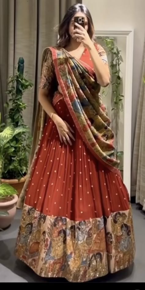 Latest Dupatta Draping Styles, Latest Lehanga 2024, Telugu Half Saree, Lengha Design, Lehenga Designs Latest, Exclusive Saree Blouse Designs, Brown Munde, Pattu Pavada, Dupatta Draping