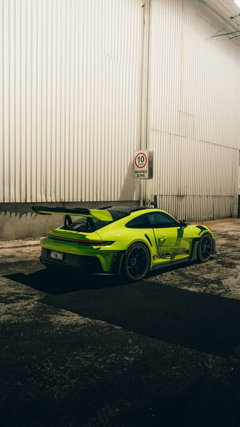 Car Iphone Wallpaper, Broken Screen Wallpaper, Good Looking Cars, Cool Car Drawings, Crazy Wallpaper, Porsche Gt3, Gt3 Rs, Phone Wallpaper Design, Automotive Photography