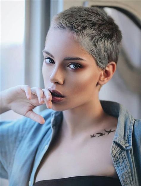 Super Short Haircuts, Really Short Hair, How To Curl Short Hair, Short Hair Pixie Cuts, Birthday Hair, Short Grey Hair, Super Short Hair, Haircuts Short, Very Short Hair