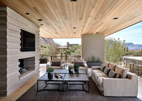 27 Amazing Covered Patio And Porch Design Ideas You'll Love Drewett Works, Modern Cabins, Porch Design Ideas, Mansion Bloxburg, Modern Desert, Modern Mansion, Luxe Interiors, Modern Patio, Porch Design