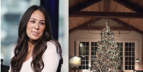 Joanna Gaines Shared a Video of Her Christmas Tree, and It Is Massive Joanna Gaines Christmas Tree, Christmas Tree Installation, Joanna Gaines Christmas, Tree Installation, Fiddle Leaf, Fiddle Leaf Fig, Big Tree, After Christmas, Joanna Gaines