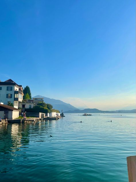 Zug Switzerland, Switzerland Mountains, Mountains Aesthetic, Au Pair, Lake Life, Beautiful Views, Lake House, Summer Vibes, Switzerland