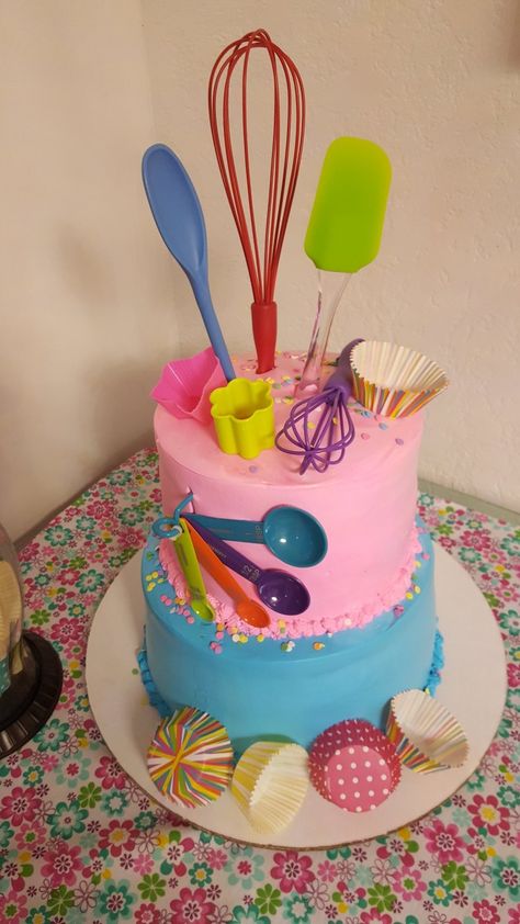 Baking Themed Birthday Party Cake, Baking Bday Party Ideas, Baking Party Cake Ideas, Baking Themed Birthday Cake, Baking Themed Cake, Baking Birthday Party Ideas, Baking Birthday Party, Bakery Party, Kids Cooking Party