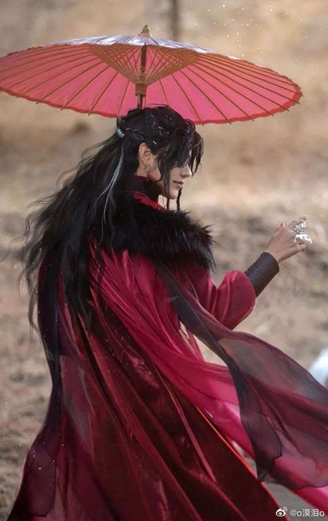 Hua Cheng, Kimono Design, Cosplay Characters, Manga Collection, Body Reference, Reference Poses, Human Art, Heaven's Official Blessing, Read Image