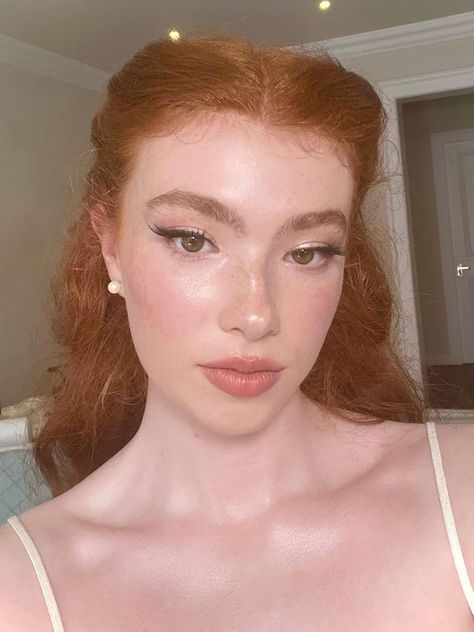 Holly Scrachan (hollyodvn) Pale Girl Wedding Makeup, Wedding Makeup Ethereal, Fairy Bride Makeup, Pale Bridal Makeup, Redhead Bridal Makeup, Ethereal Bridal Makeup, Whimsical Wedding Makeup, Soft Cottagecore Makeup, Fairy Wedding Makeup