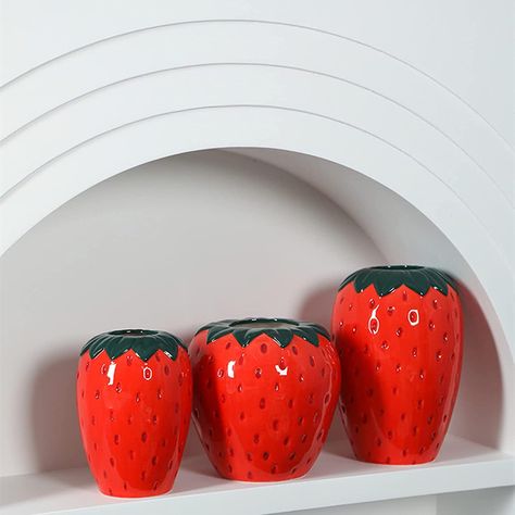 Strawberry Pot, Strawberry Pots, Kawaii Strawberry, Danish Pastel, Juicy Fruit, Decorative Planters, Ceramic Vases, Styling Tips, Ceramic Vase