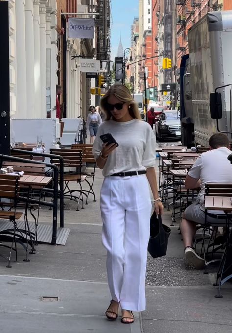 Beige Linen Pants Outfit, White Linen Pants Outfit, Wide Leg White Linen Pants, White Linen Outfit, Beige Linen Pants, Summer Outfit Aesthetic, Old Money Summer, Elegant Summer Outfits, Creme White