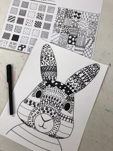 Easter Art Projects For Middle School, 5th Grade Easter Art Projects, Elementary Easter Art Projects, Easter Art For Elementary Students, Grade 5 Easter Art, Easter Art Project, Classe D'art, Spring Art Projects, Jr Art