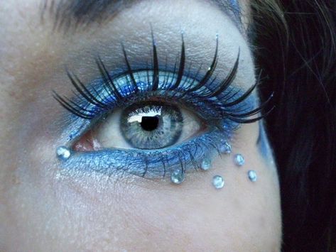 I LOVE the jewels and I'm planning on using fake eyelashes similar to her lashes. Ariel The Tempest, Blue Fairy Makeup, Water Fairy Costume, Fantasy Make-up, Makeup Themes, Fire Fairy, Water Fairy, Halloween Makeup Ideas, Summer Fairy