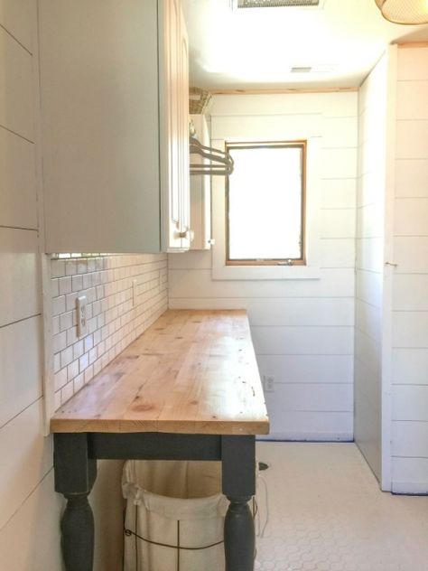 Diy Laundry Folding Table, Laundry Folding Table, Laundry Folding Tables, Laundry Room Tables, Laundry Room Folding Table, Farmhouse Laundry Room Ideas, Laundry Folding, Laundry Table, Modern Farmhouse Laundry Room