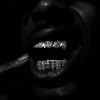 Dark Rapper Aesthetic, Pink Glitter Wallpaper, Y2k Background, Y2k Profile Picture, 2013 Swag Era, Boujee Aesthetic, Grills Teeth, Rap Aesthetic, Dark Pictures