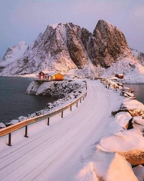 Lofoten Islands, Stavanger, Trondheim, Winter Scenery, Pretty Places, Winter Scenes, Travel Aesthetic, Scandinavia, Dream Vacations