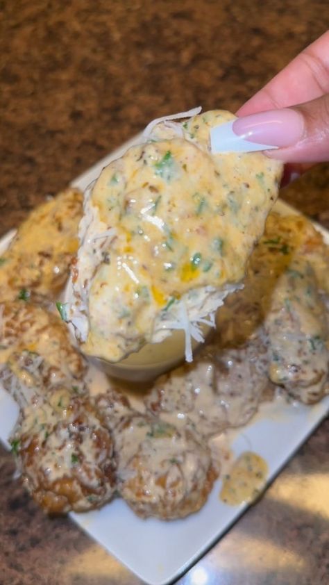 813K views · 10K reactions | Creamy garlic Parmesan chicken wings using @danosseasoning #danospartner #danoscheesoning | Destiny symone | cookingwithdestiny · Original audio Creamy Garlic Parmesan Chicken, Chicken Recipes For Dinner, Wings Chicken, Parmesan Wings, Garlic Parmesan Wings, Garlic Chicken Wings, Parmesan Chicken Wings, Garlic Parmesan Chicken Wings, Creamy Garlic Chicken