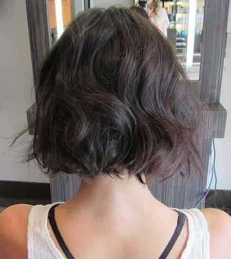 20 Short Hairstyles For Wavy Fine Hair | Latest Bob Hairstyles | Page 3 Short Hair Back, Popular Short Hairstyles, Wavy Bob Hairstyles, Hair Styles 2014, Wavy Hairstyles, 2015 Hairstyles, Peinados Fáciles Para Cabello Corto, Short Wavy Hair, Short Bob Haircuts