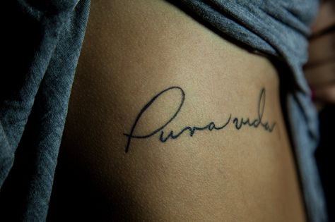 Pura Vida - Handwriting Font Tattoo #AFshot http://instagram.com/alvarofernandezv Pura Vida Tattoo Fonts, Small Rib Tattoos, Stingray Tattoo, Font Tattoo, Christian Sleeve Tattoo, Yoga Tattoos, Omerta Tattoo, Tattoo Videos, Rib Tattoo