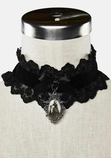 Victorian Choker Necklace, Punk Plaid, Diy Choker, Hopelessly Devoted, Occult Fashion, Goth Choker, Black Lace Choker, Lace Choker Necklace, Goth Accessories