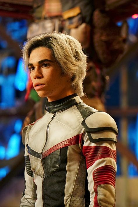 Carlos Descendants, Cameron Boyce Descendants, Cameron Boys, Disney Descendants 3, Four Movie, Anne Mcclain, China Anne Mcclain, The Descendants, Thomas Doherty