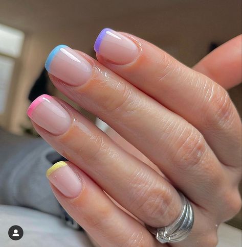 Colour French Nail, Short Nails With Tip Color, Nail Art Designs Short Nails French Tips, Clear Nails Colored Tips, French Nails Multicolor, French Tips Different Colors, Colorful French Tip Nails Natural, Colour Tip Nails French, Small French Tip Nails Color