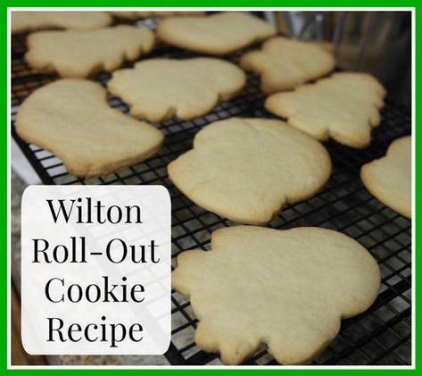 Wilton Cookie Recipe, Wilton Sugar Cookie Recipe, Oatmeal Cookies Gluten Free, No Bake Chocolate Oatmeal Cookies, Rolled Sugar Cookie Recipe, Roll Out Sugar Cookies, Chocolate Sugar Cookie Recipe, Christmas Cookies Recipes, Christmas Cutout Cookies