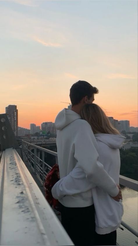 Cute Couples Pic, Cute Bf And Gf Pics, Life Tips And Tricks, Goals To Set, Goals Ideas, Couple Goals Teenagers, Dissociation, Couples Vibe, Cute Relationship Photos