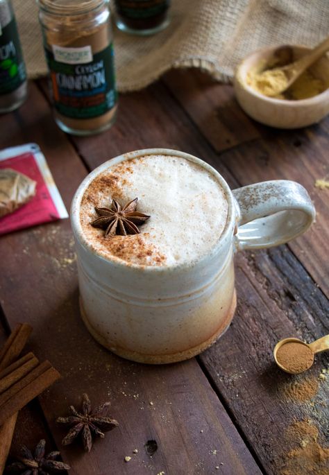 Vegan Chai Latte | Eating by Elaine Pumpkin Pie Syrup, Warm Drinks Recipes, Chai Latte Recipe, Te Chai, Wind Dancer, Hot Drinks Recipes, Winter Drink, Gingerbread Latte, Homemade Pumpkin Pie