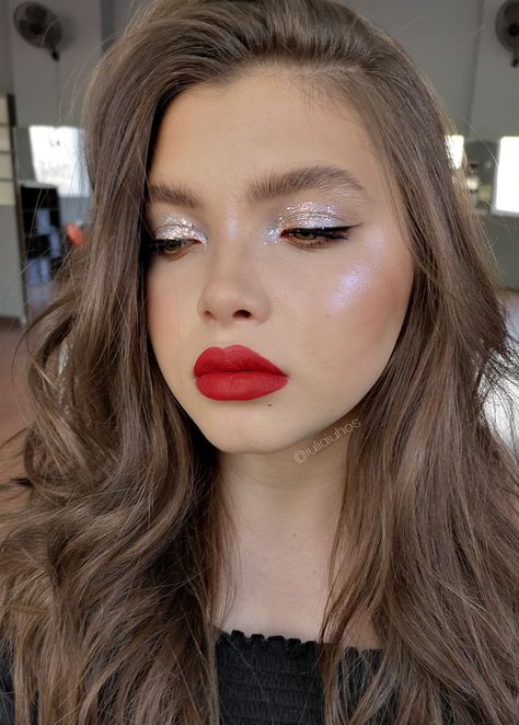 Red Lips Silver Eyes, Concert Makeup Red Lip, Glitter Makeup Red Lips, Glitter Makeup Christmas, Red Lip Glitter Eye Makeup, Silver Makeup Red Lips, Sparkly Red Makeup, Taylor Swift Red Era Makeup, Holiday Party Makeup Christmas