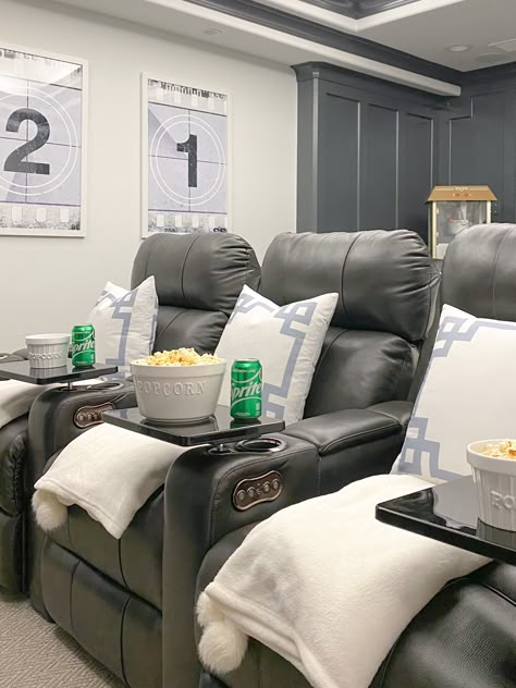 Movie Theater Room Decor, Cinema Room Decor, Home Cinema Room Ideas, Movie Theater Room, Cinema Rooms, Media Room Decor, Home Theater Room, Theater Room Decor, Siding Decor