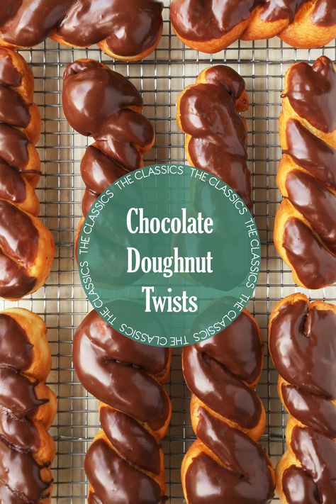 Doughnut Twists, Chocolate Doughnut, Chocolate Doughnuts, Homemade Donuts Recipe, Dessert Aux Fruits, Homemade Donuts, Doughnut Recipe, Chocolate Glaze, Donut Shop