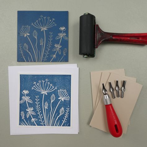 How to make a linocut print for beginners Linocut Designs For Beginners, Print Making Art Ideas, Linocut Prints Beginner, Linorez Ideas, Lino Print For Beginners, Linocut Simple Design, Lino Print Tutorial, Printmaking Ideas Design, How To Print