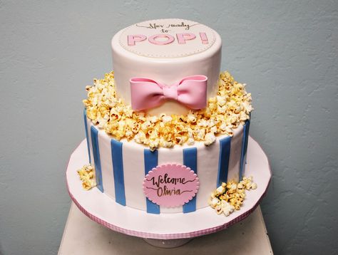 She's going to POP! Baby Shower cake, popcorn.  Sweet Cheeks Baking Co. Ready To Pop Cake, Pop Baby Shower Ideas, Fresh Popcorn, Baby Shower Cupcakes For Girls, Baby Shower Themes Neutral, Pop Cake, Baby Shower Cake Pops, Popcorn Bucket, Girl Cupcakes