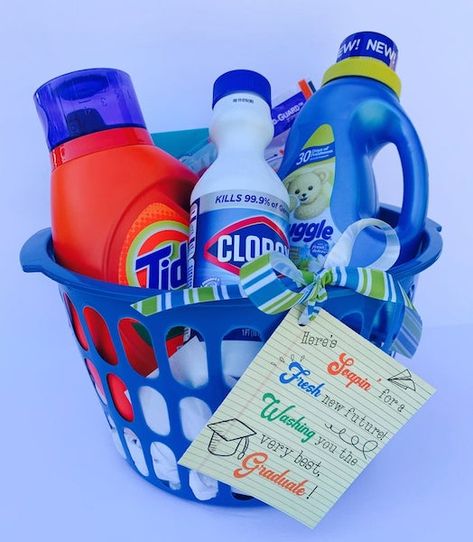 Grad Diy Gifts, Cleaning Buisness, Graduation Basket, College Gift Baskets, Graduation Tags, Housewarming Ideas, Grad Diy, Laundry Gifts, Trunk Party