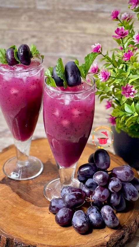 Black Grapes Juice, Grape Drink Recipes, Grapes Mojito, Grape Mojito, Grape Drinks, Grapes Juice, Grape Cocktails, Juice Grape, Grape Smoothie