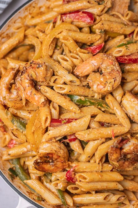 Jerk Shrimp Pasta, Rasta Pasta Recipe, Jerk Shrimp, Pasta With Shrimp, Rasta Pasta, Jamaican Dishes, Creamy Pasta Dishes, Easy Pasta Dishes, Shrimp Recipes For Dinner