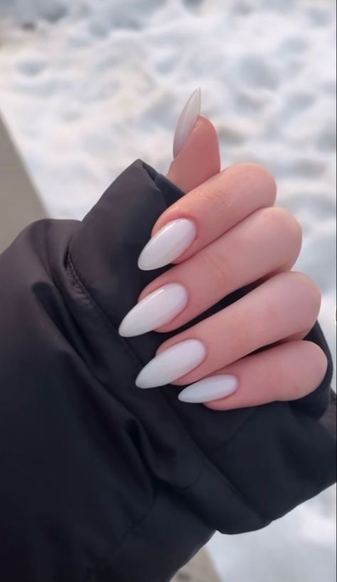 Badem Nokti, Nail Ideas White Almond, Nails White Sparkle, What Nails, White Almond Nails, Long Almond Nails, Milky Nails, Nude Nail Designs, Nagel Tips