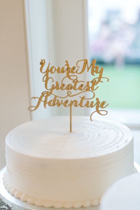 Vow Renewal Cake Ideas, Wolfstar Wedding, Vowel Renewal Ideas, Vow Renewal Cake, Bridal Cake Topper, Tea Cup Centerpieces, Vowel Renewal, Alice In Wonderland Inspired, Wedding Vows Renewal