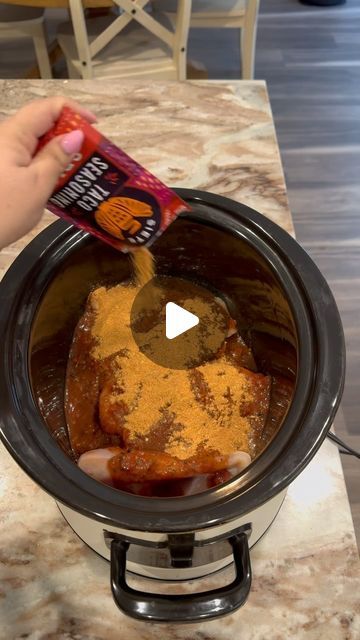 Sarah Jordan on Instagram: "5 Ingredient Crockpot TACOS 🌮 

Recipe:
🌮4-5 Chicken breast 
🌮1 jar of salsa ( frontera double roasted is the one I used )
🌮Siete taco seasoning 
🌮Almond flour or corn tortilla 
🌮Mozzarella cheese shredded 

#crockpot #tacos #fyp #recipe #recipeoftheday #yum #instagram #mealprep" Chicken Crockpot Tacos, Crockpot Tacos, Sarah Jordan, Shredded Chicken Crockpot, Asada Tacos, Carne Asada Tacos, Crock Pot Tacos, Corn Tortilla, Carne Asada