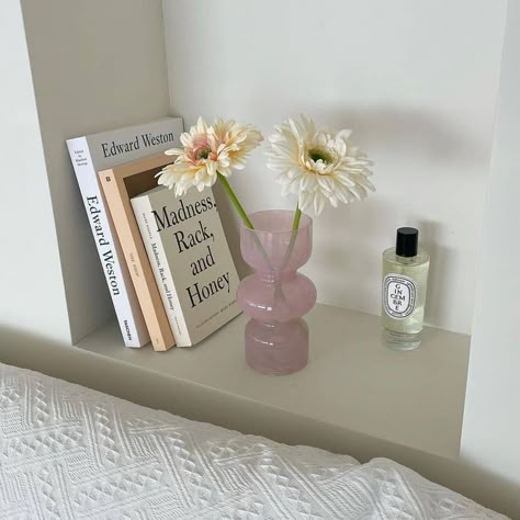 June Aesthetic, Vanity Drawers, Dream Apartment Decor, Redecorate Bedroom, Minimalist Room, Dreamy Room, Dream Room Inspiration, Room Makeover Bedroom, Room Makeover Inspiration