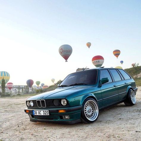 E30 Wagon, Jdm Retro, Bmw E30 Touring, E30 Touring, Bmw 525, Bmw Touring, Bmw Wagon, Cars Bmw, Bmw E34