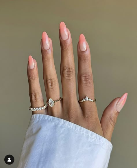 Autumn 2023 Nail Trends, Fall 2023 Nail Trends, Syrup Nails, Bali Nails, Coral Ombre Nails, Uñas Color Coral, Manicure Hands, Coral Gel Nails, Beyonce Nails