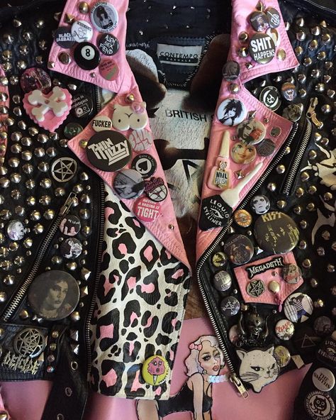 Mode Harajuku, Pastel Punk, Battle Jacket, Punk Aesthetic, Diy Jacket, Stella Jean, Never Look Back, Punk Outfits, Pink Jacket