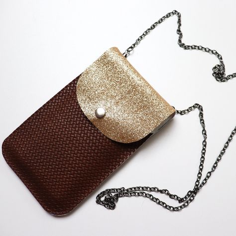 Pochette Diy, Pochette Portable, Leather Scraps, Phone Pouch, Diy Couture, Phone Bag, Beautiful Jewelry, Smartphone, Pouch