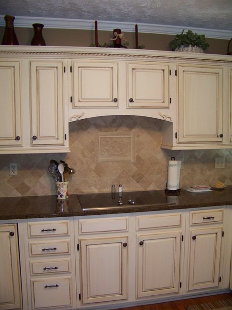 Cream Cabinets with dark brown glaze.  Like wall paint color also. Cream Colored Kitchen Cabinets, Glazed Kitchen Cabinets, Cream Kitchen Cabinets, Antique White Kitchen Cabinets, Colored Kitchen, Antique White Kitchen, Cream Cabinets, Painted Cabinets, Chairs Kitchen