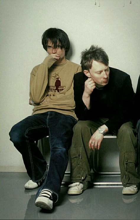 Thom and Jonny Jonny Greenwood, Sleight Of Hand, Thom Yorke, Hand Photo, Radiohead, Australia, Wall